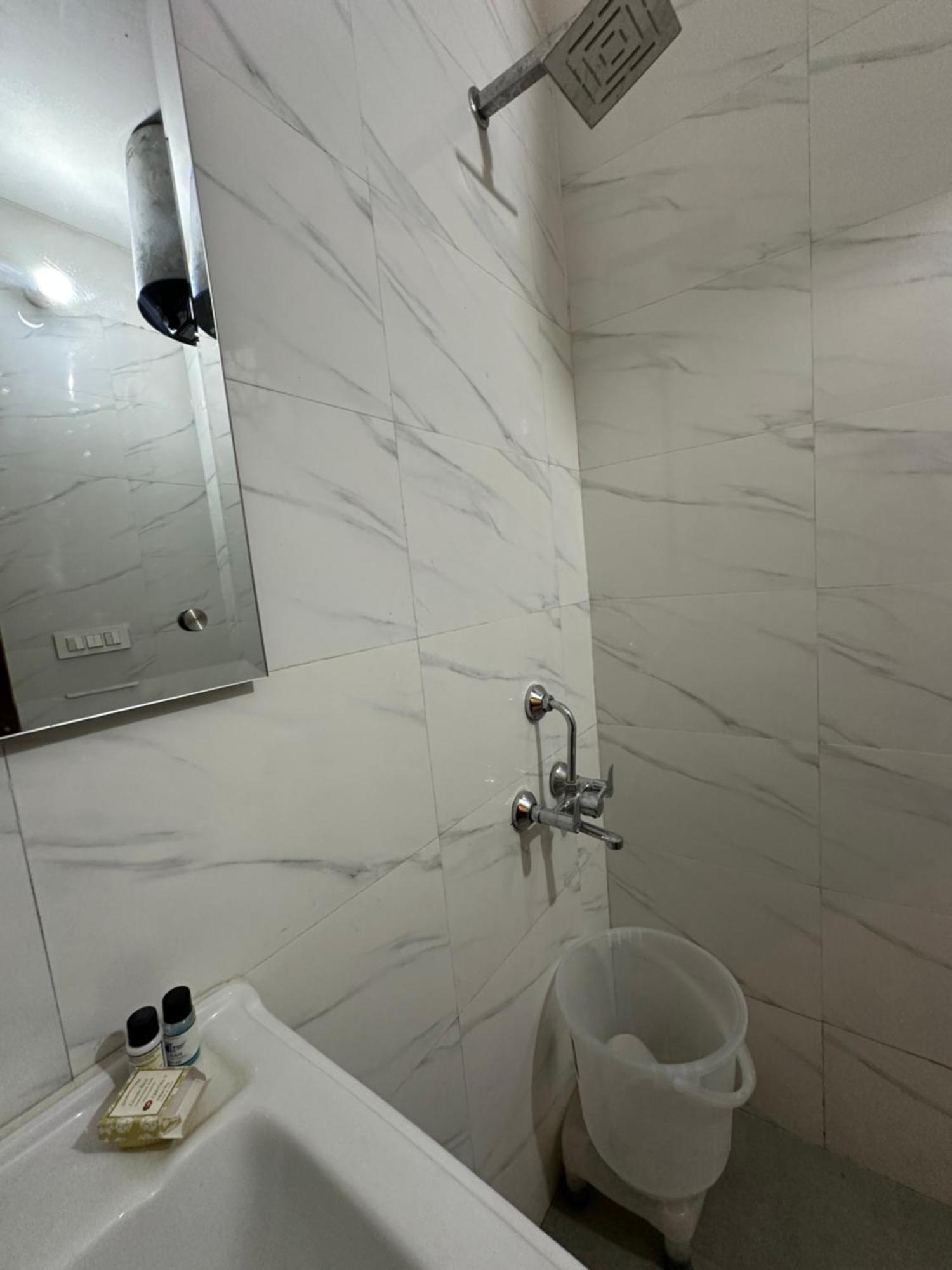 La Casca Experience Hotell Zirakpur Exteriör bild