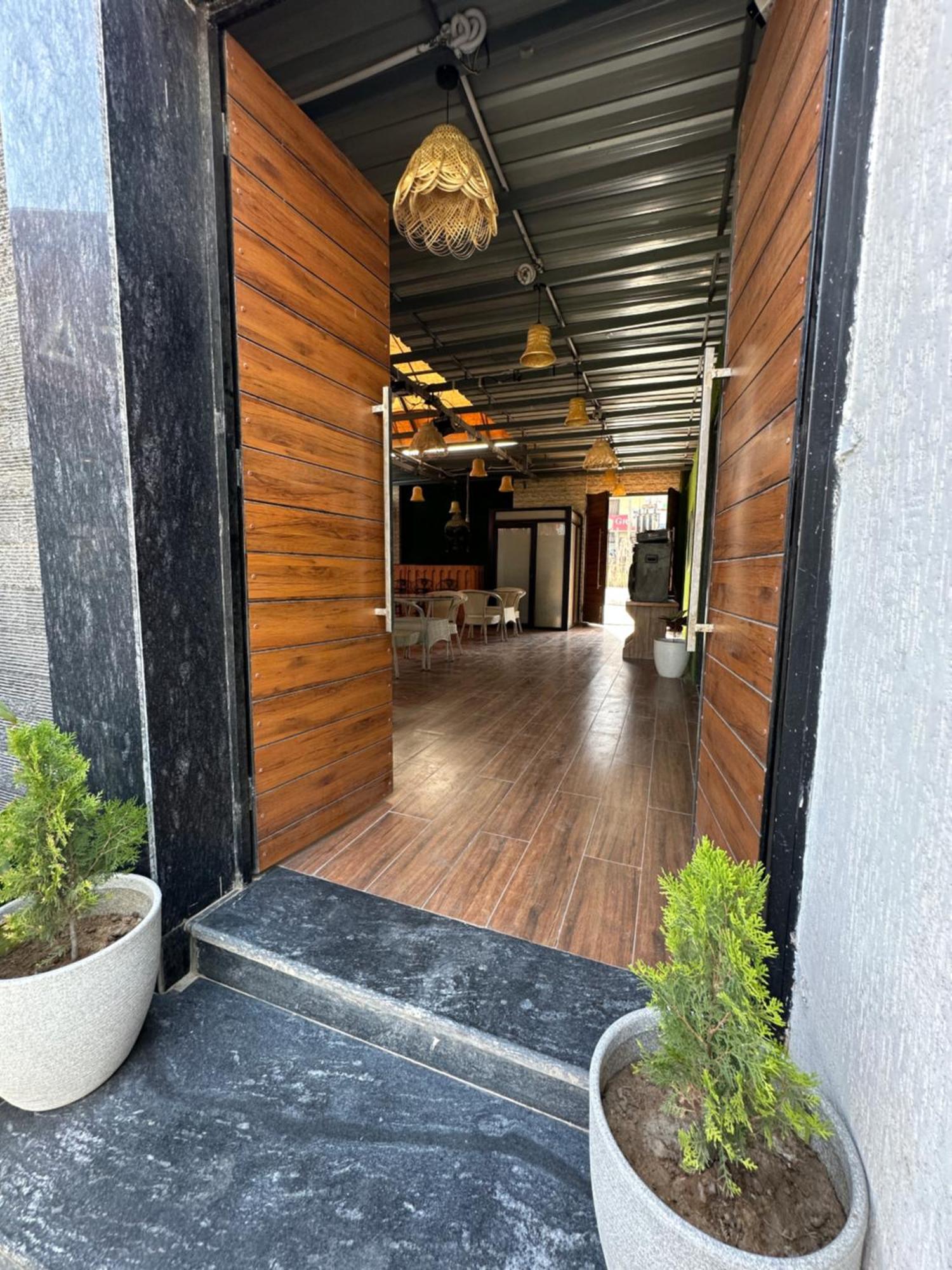 La Casca Experience Hotell Zirakpur Exteriör bild